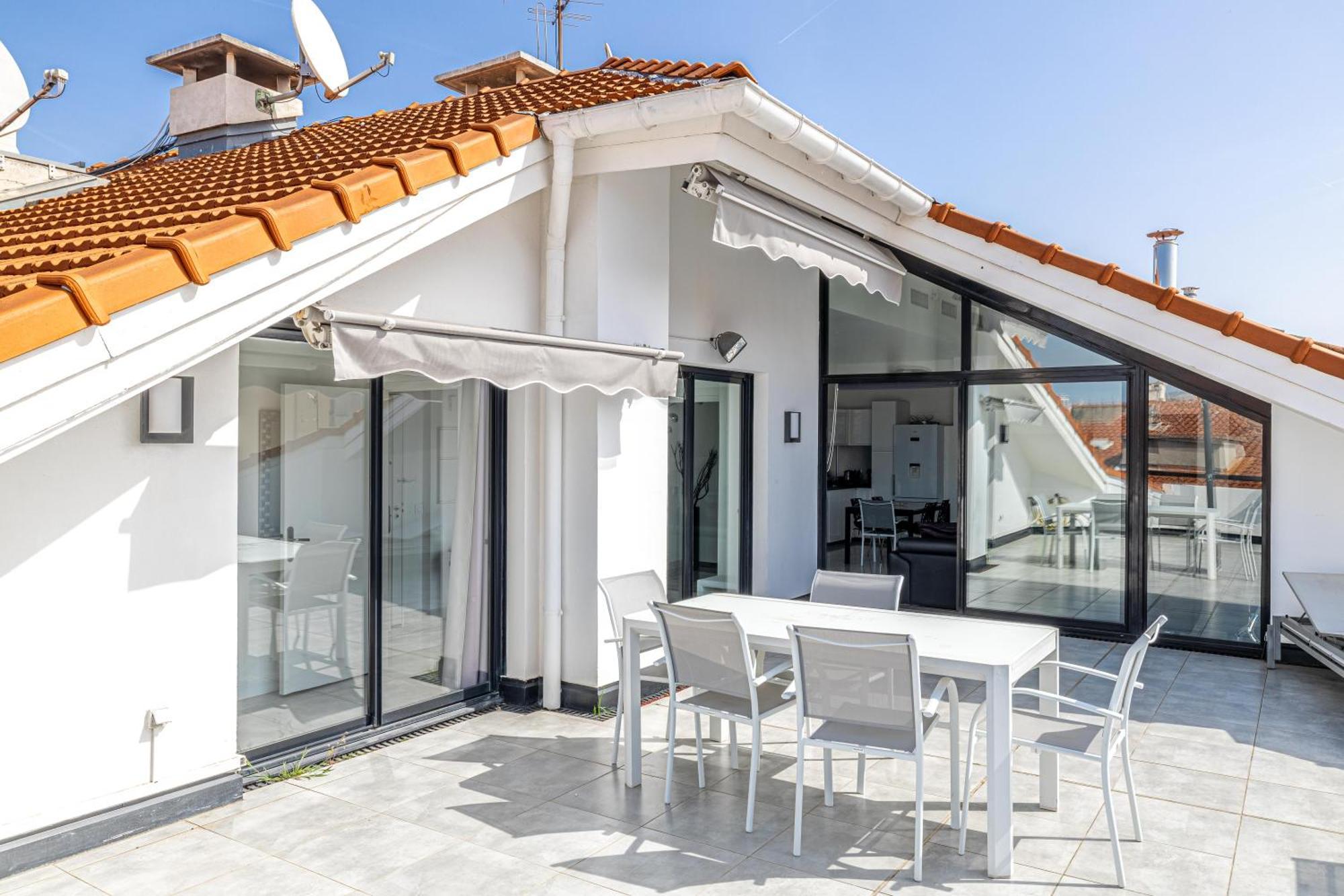 Apartment Luxury Penthouse 120 M2 In The Heart Of *